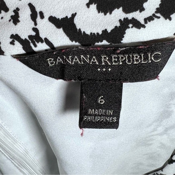 Banana Republic black and white abstract print tie waist top size 6 - Picture 5 of 7